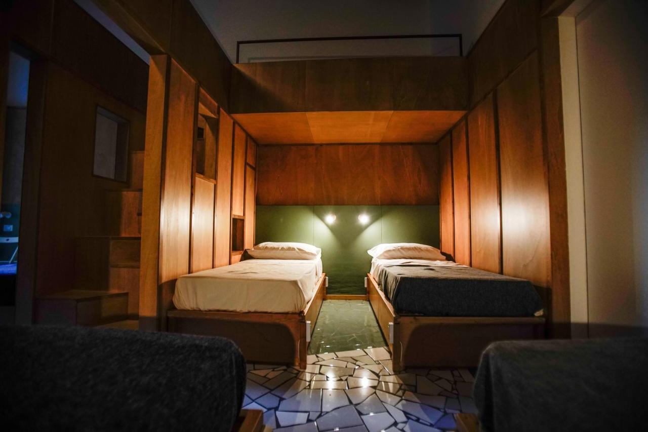 Bed 7-Bed Mixed Dormitory Room
